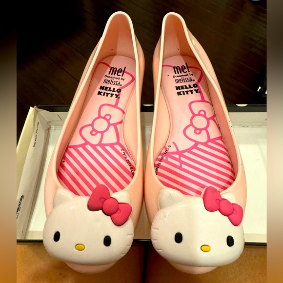 Mel by Melissa Hello Kitty Pink Size 12 NWT